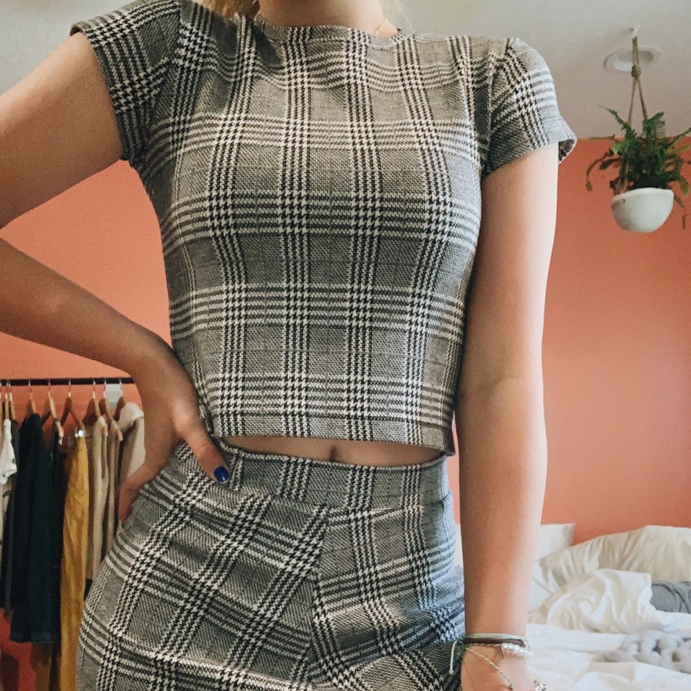 MATCHING HOUNDSTOOTH SKIRT AND TOP SET